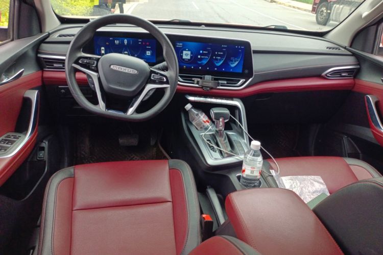 Used SAIC MAXUS T90 2021 2.0T Single-Turbo Automatic All-Wheel Drive High Ground Clearance Comfort-Style Extended Cabin Center Console