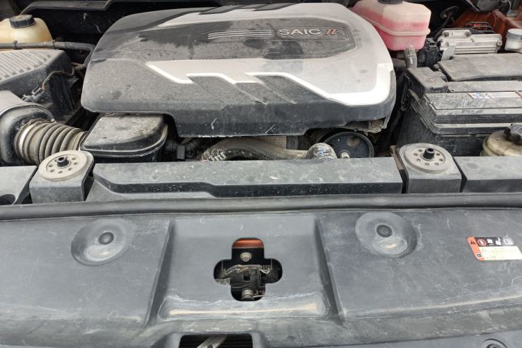 Used SAIC MAXUS T90 2021 2.0T Single-Turbo Automatic All-Wheel Drive High Ground Clearance Comfort-Style Extended Cabin Engine Bay