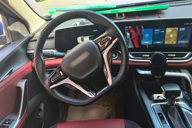 Used SAIC MAXUS T90 2021 2.0T Single-Turbo Automatic Two-Wheel Drive High-Ride Elite Version with Extended Cabin Steering Wheel