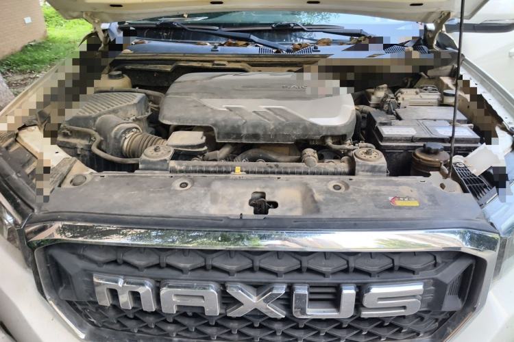 Used SAIC MAXUS T90 2021 2.0T Single-Turbo Automatic Two-Wheel Drive High-Ride Comfort Edition Standard Cab Engine Bay