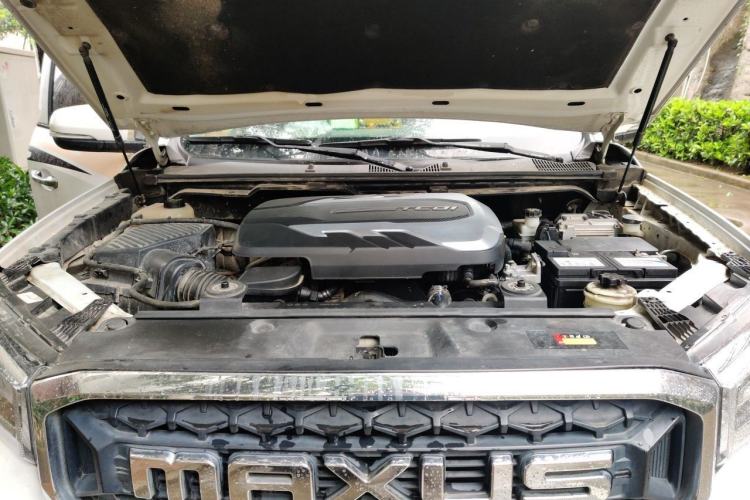 Used SAIC MAXUS T90  Engine Bay