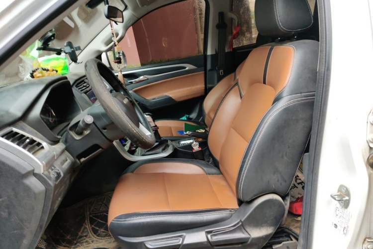 Used SAIC MAXUS T90  Left Front Seat