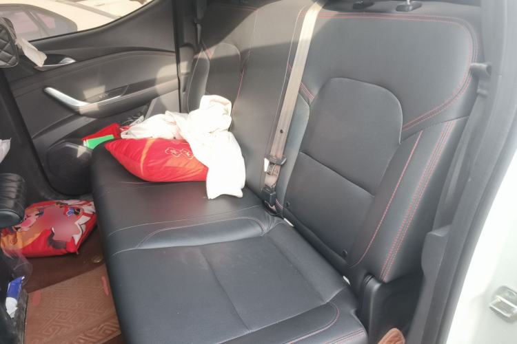 Used SAIC MAXUS T90 2021 2.0T Single-Turbo Manual Transmission Two-Wheel Drive High Ground Clearance Comfortable Version with Extended Cargo Box Left Rear Seat