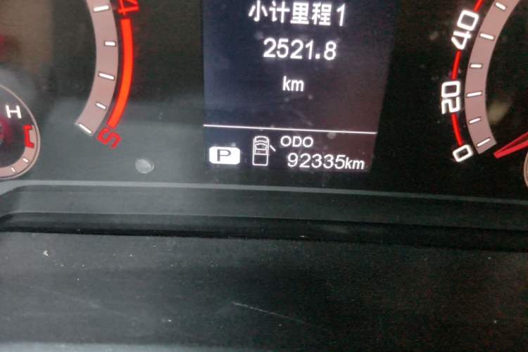 Used SAIC MAXUS T90 2021 2.0T Single-Turbo Automatic Two-Wheel Drive High-Ride Comfort Edition Standard Cab Odometer Close Up