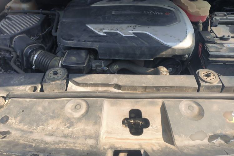 Used SAIC MAXUS T90  Engine Bay