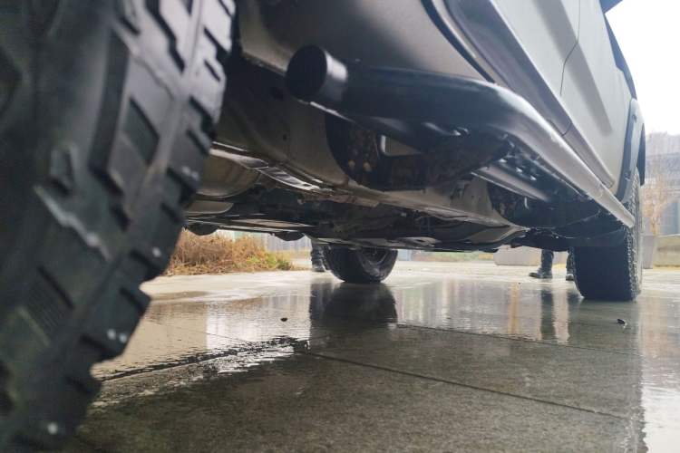 Used SAIC MAXUS T90 2022 2.0T Diesel Automatic 4x4 SAIC Bull—Demon Standard Cab Chassis Rear Right