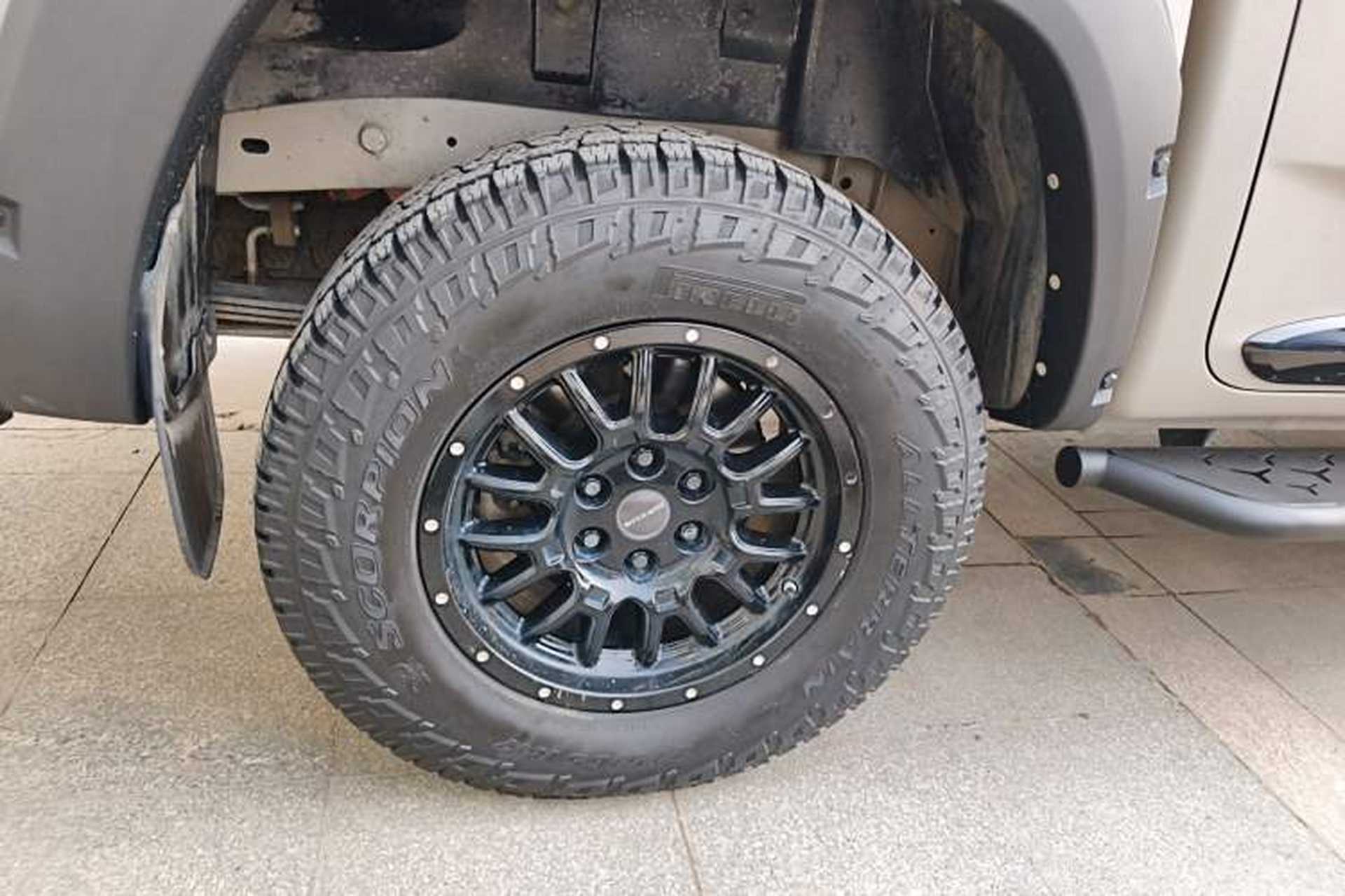 Used SAIC MAXUS T90 2022 2.0T Diesel Automatic 4x4 SAIC Bull—Demon Standard Cab Exterior 5