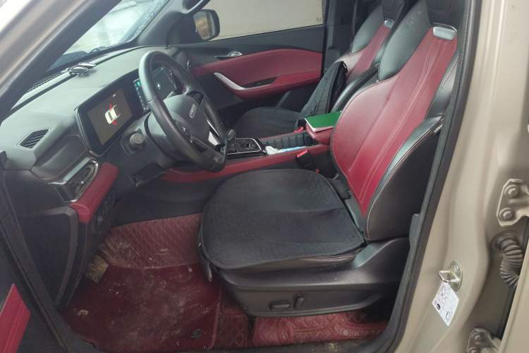 Used SAIC MAXUS T90 2022 2.0T Diesel Automatic 4x4 SAIC Bull—Demon Standard Cab Left Front Seat