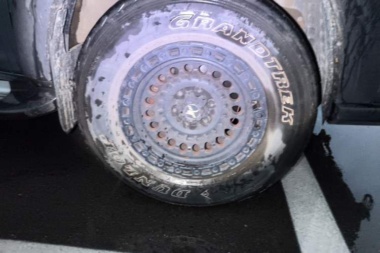 Used SAIC MAXUS T90 RV 2022 2.0T Explorer T90 All-Terrain Green Right Front Wheel Hub