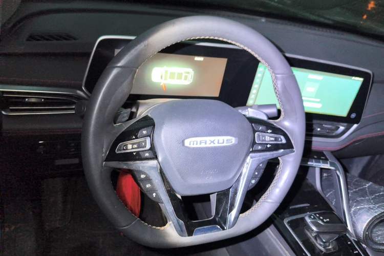 Used SAIC MAXUS T90 RV 2022 2.0T Explorer T90 All-Terrain Green Steering Wheel