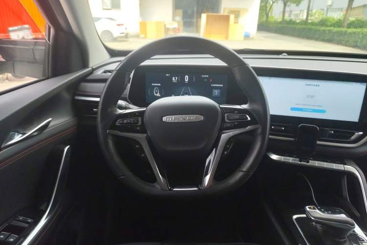 Used SAIC MAXUS T90 RV 2022 2.0T Explorer T90 All-Terrain Green Steering Wheel