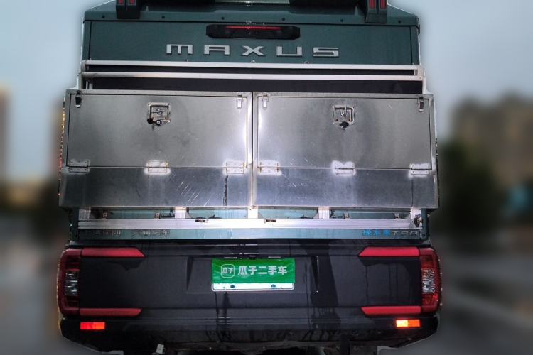 Used SAIC MAXUS T90 RV 2022 2.0T Explorer T90 All-Terrain Green Trunk