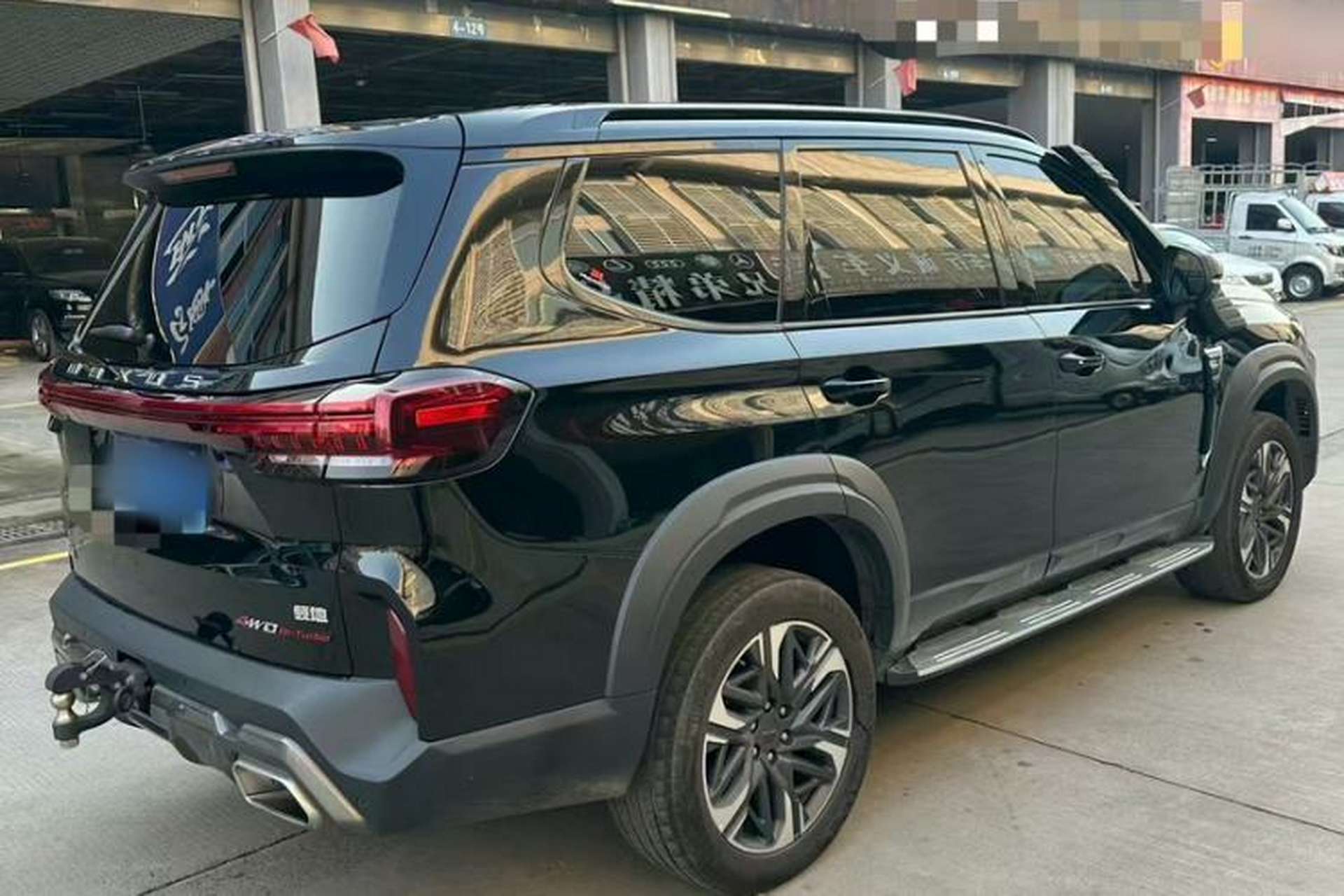 Used SAIC MAXUS Territory 2023 2.0T Cross-Country Flagship Edition 6 Seats Exterior 3