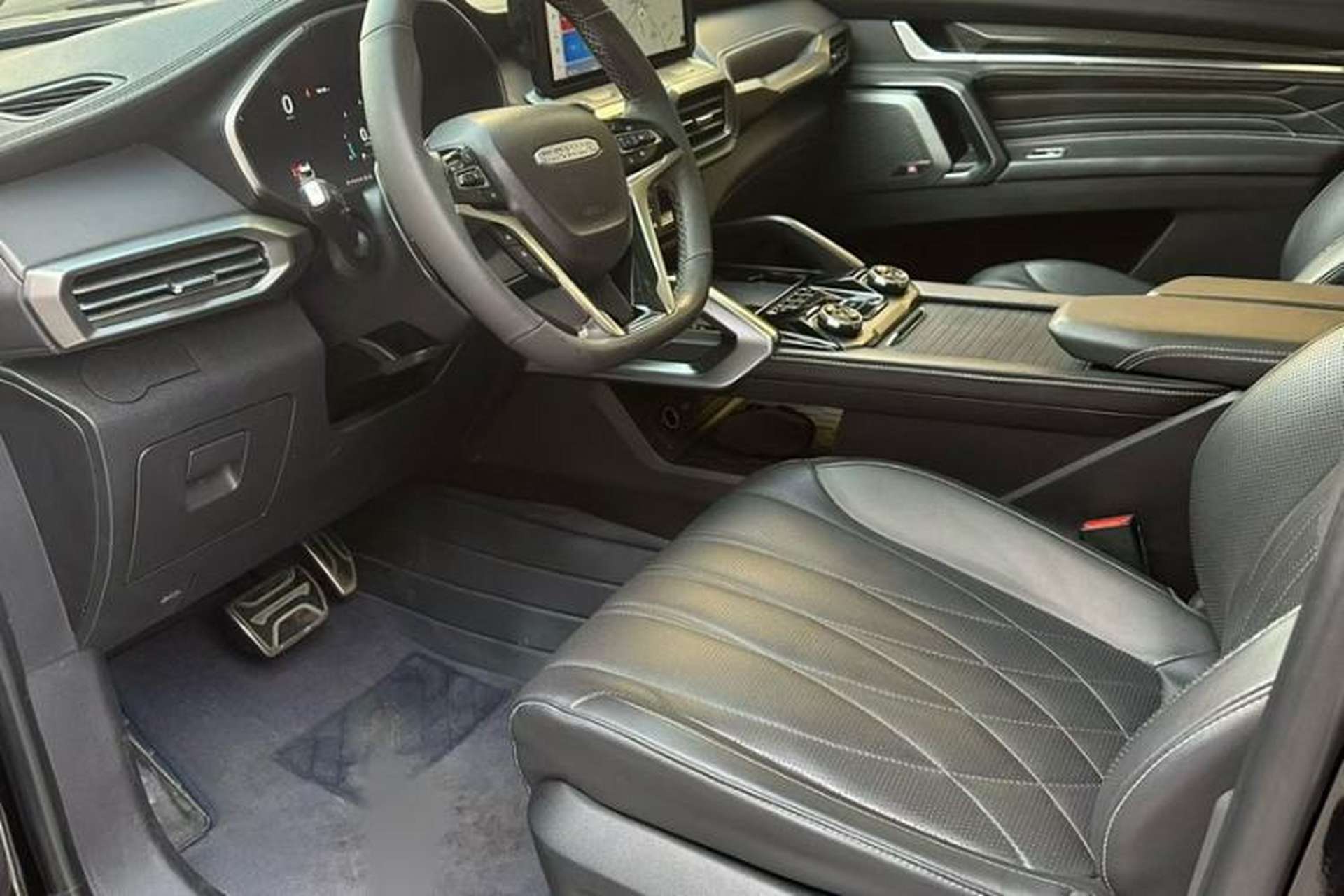 Used SAIC MAXUS Territory 2023 2.0T Cross-Country Flagship Edition 6 Seats Exterior 8