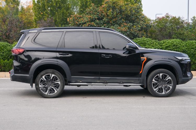 Used SAIC MAXUS Territory 2023 2.0T All-Out Flagship Version 6 Seats Exterior 9