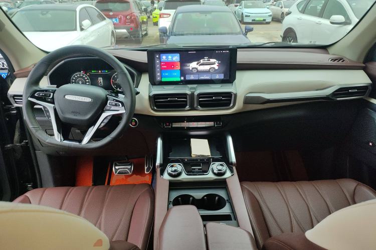 Used SAIC MAXUS Territory 2023 2.0T All-Out Flagship Version 6 Seats Interior 2