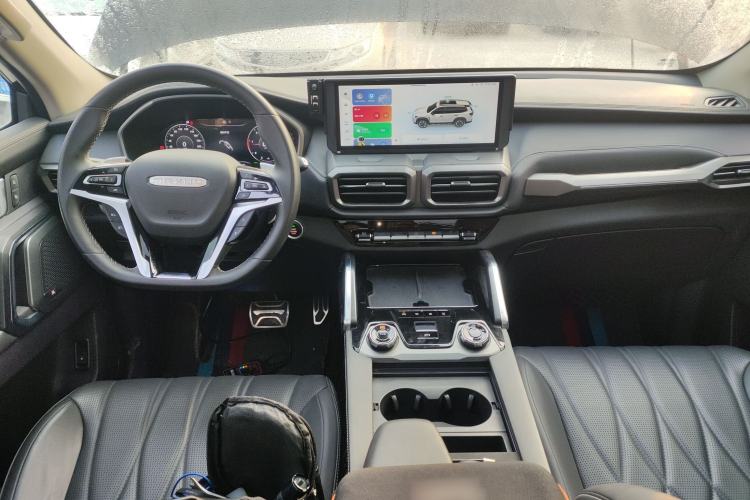 Used SAIC MAXUS Territory 2023 2.0T Cross-Country Luxury Edition 6 Seats Interior 2