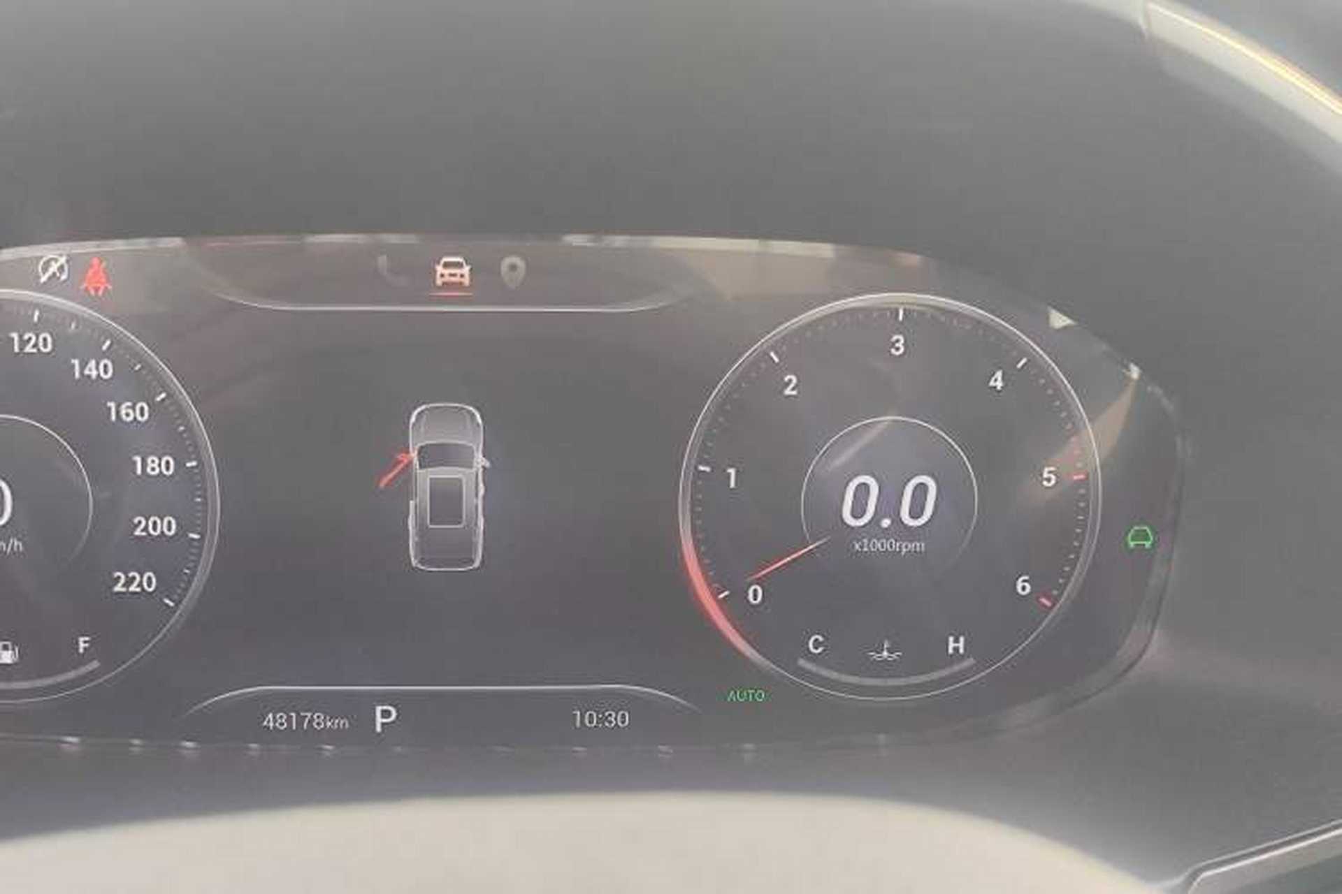 Used SAIC MAXUS Territory 2023 2.0T Cross-Country Luxury Edition 6 Seats Odometer Close Up