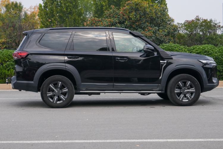 Used SAIC MAXUS Territory 2023 2.0T Cross-Country Luxury Edition 7 Seats Right Side