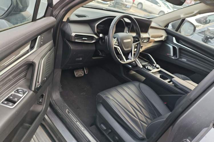 Used SAIC MAXUS Territory 2023 2.0T Cross-Country Luxury Edition 7 Seats Interior 3