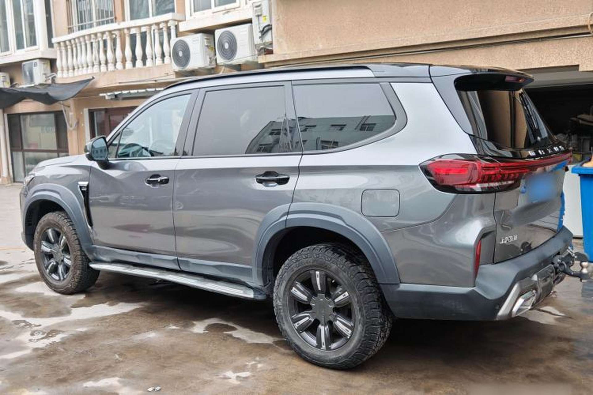 Used SAIC MAXUS Territory 2023 2.0T Cross-Country Flagship Edition 7 Seats Exterior 4