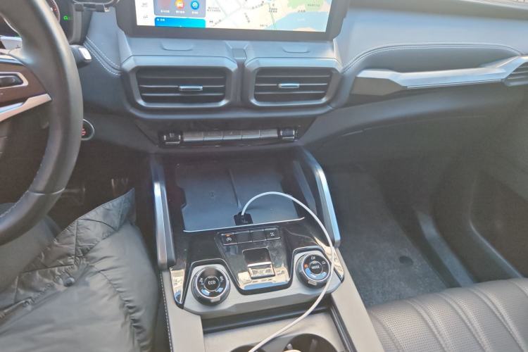 Used SAIC MAXUS Territory 2023 2.0T Cross-Country Flagship Edition 7 Seats Gear Lever