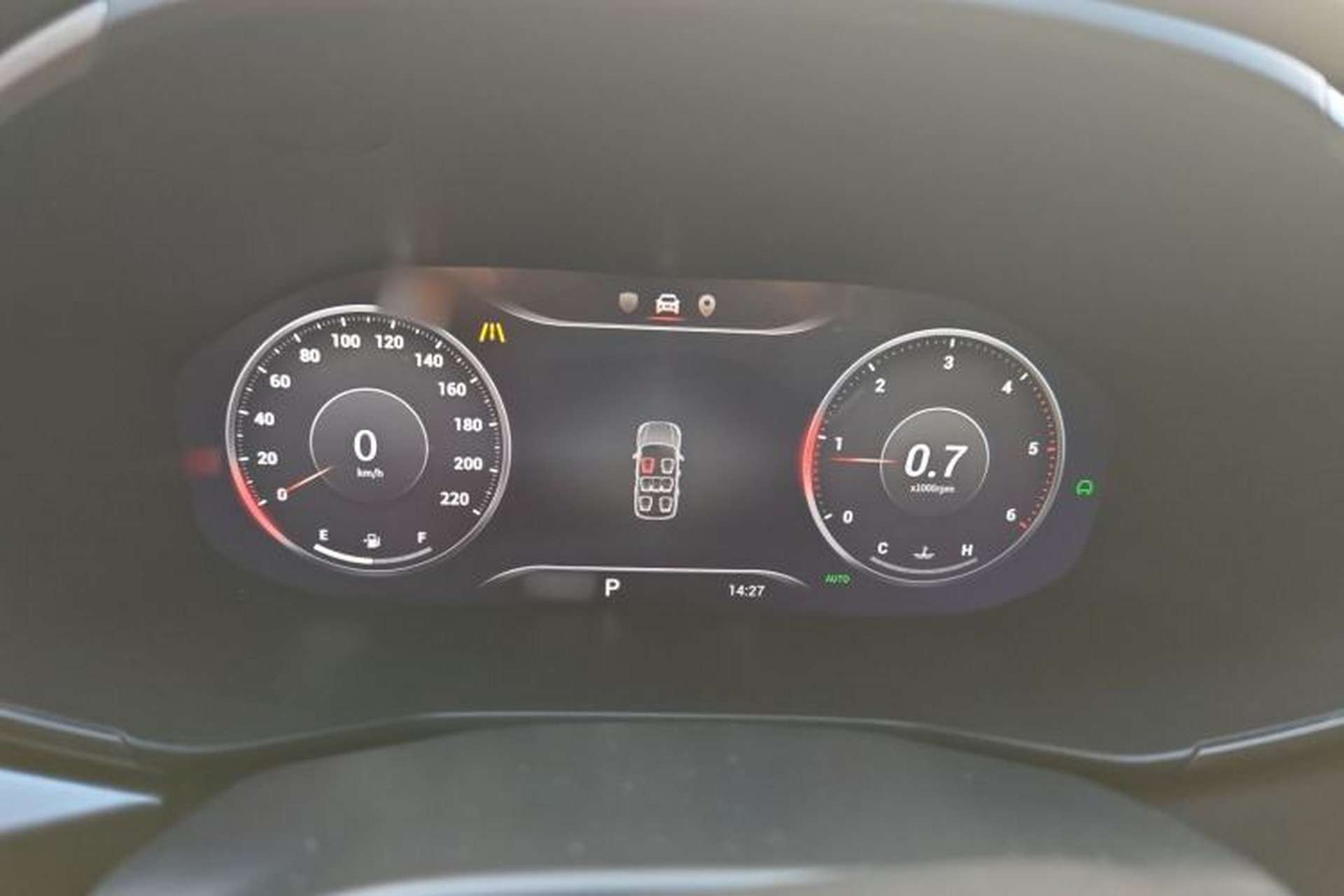 Used SAIC MAXUS Territory 2023 2.0T Cross-Country Flagship Edition 7 Seats Instrument Cluster
