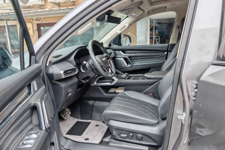 Used SAIC MAXUS Territory 2023 2.0T Cross-Country Flagship Edition 7 Seats Interior 1