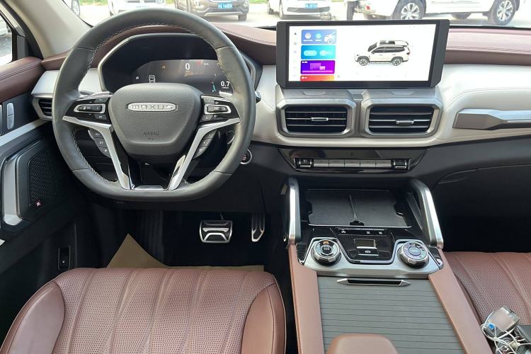 Used SAIC MAXUS Territory 2023 2.0T All-Out Flagship Version 6 Seats Interior 4