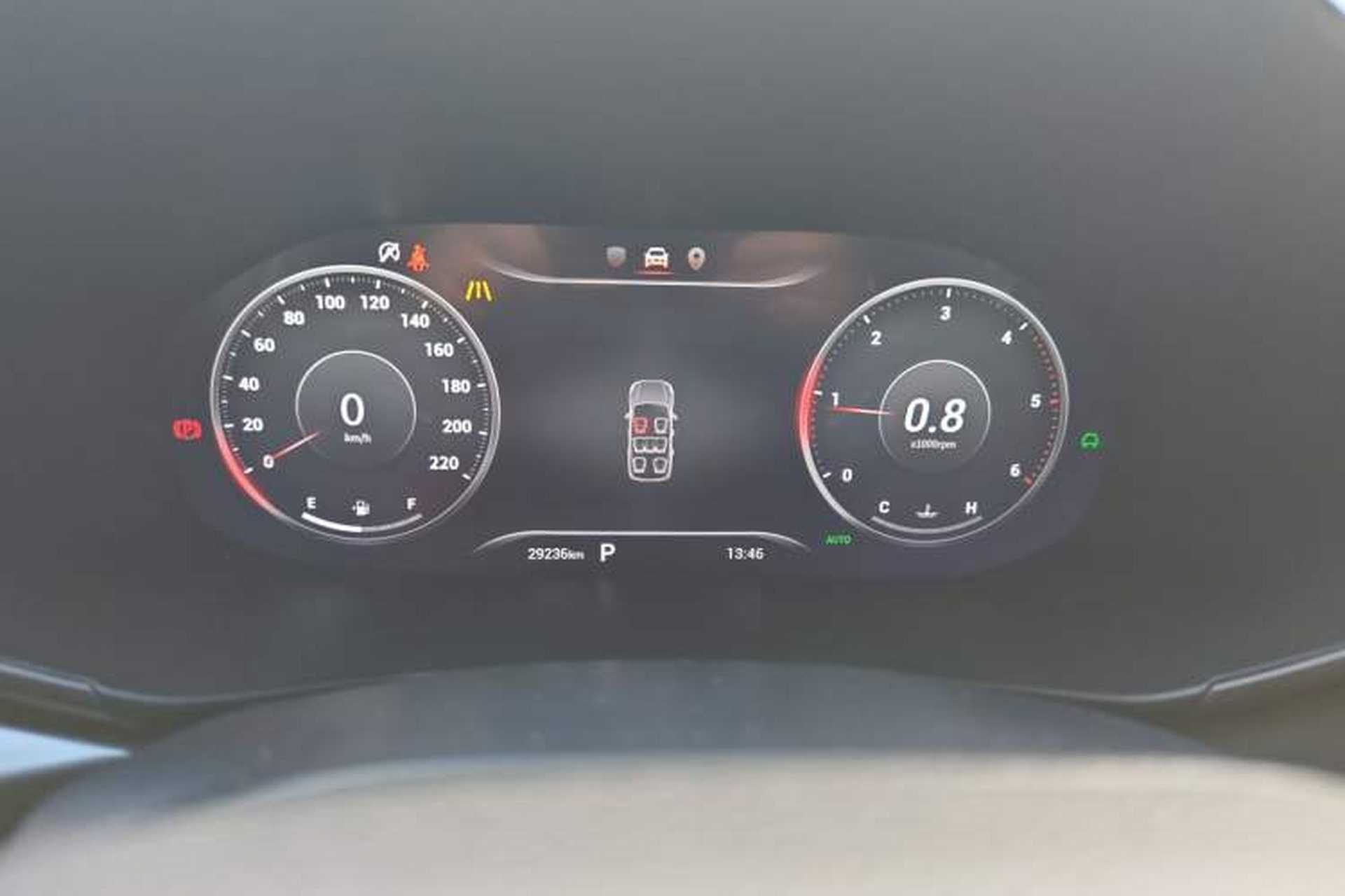 Used SAIC MAXUS Territory 2023 2.0T Cross-Country Flagship Edition 7 Seats Odometer Close Up