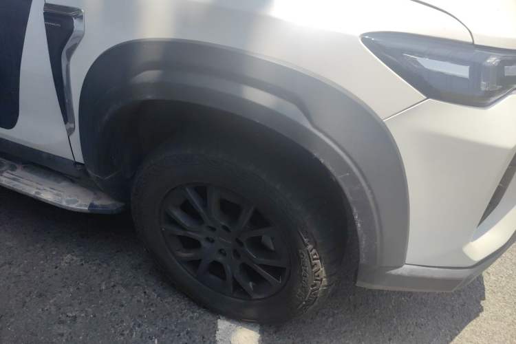 Used SAIC MAXUS Territory 2023 2.0T Cross-Country Flagship Edition 7 Seats Right Front Wheel Hub