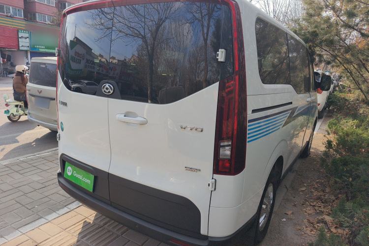 Used SAIC MAXUS V70 Xintu 2023 2.0T Diesel Manual Elite Edition 5/6 Seats 93 kW Exterior 5