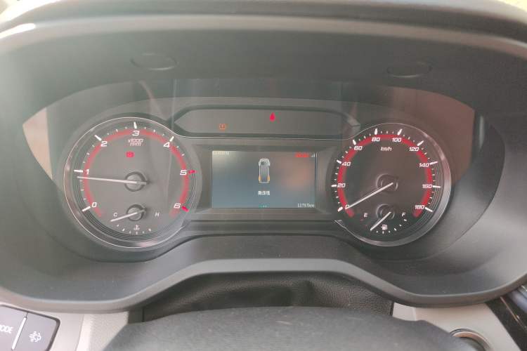 Used SAIC MAXUS V70 Xintu 2023 2.0T Diesel Manual Elite Edition 5/6 Seats 93 kW Instrument Cluster