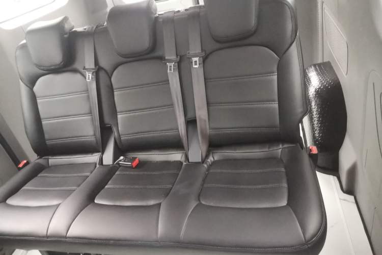 Used SAIC MAXUS V70 Xintu 2023 2.0T Diesel Manual Elite Edition 5/6 Seats 93 kW Left Rear Seat