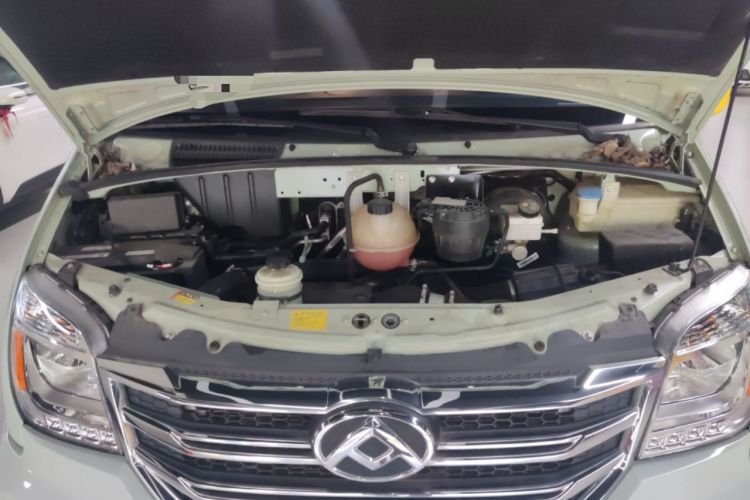 Used SAIC MAXUS V80 RV 2022 2.0T Traveler RVLIFE Camping Edition Engine Bay
