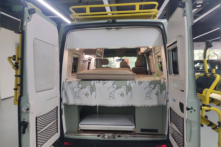 Used SAIC MAXUS V80 RV 2022 2.0T Traveler RVLIFE Camping Edition Trunk