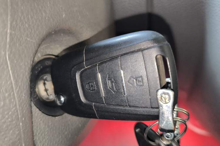 Used SAIC MAXUS V80 RV  Vehicle Key