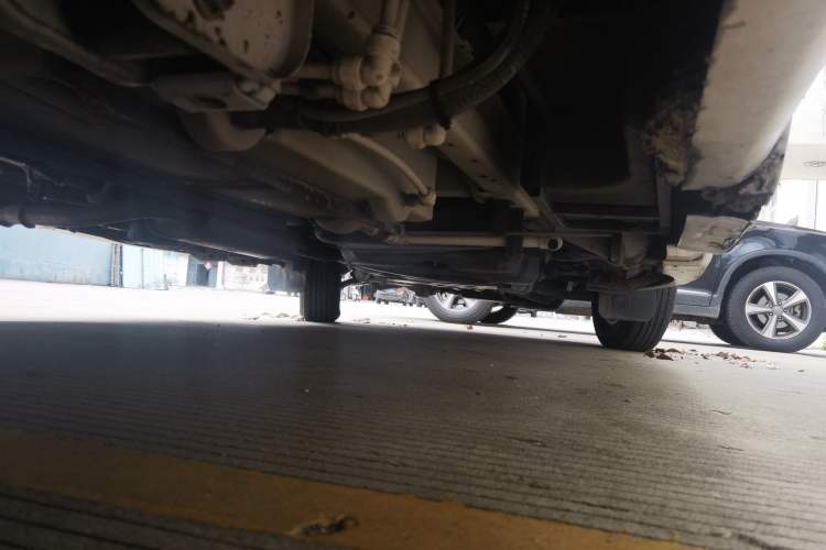 Used SAIC MAXUS V80 RV  Chassis Rear Right