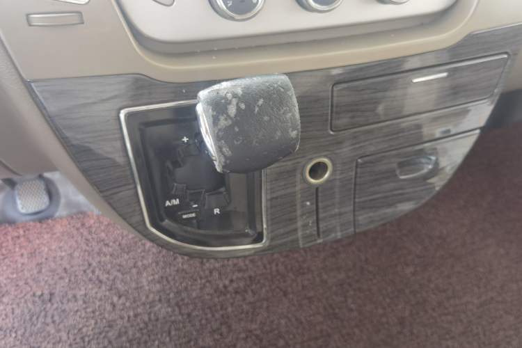 Used SAIC MAXUS V80 RV  Gear Lever