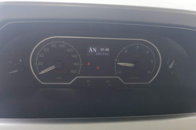 Used SAIC MAXUS V80 RV  Instrument Cluster