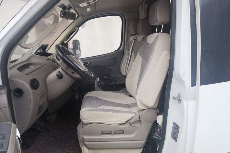 Used SAIC MAXUS V80 RV  Left Front Seat