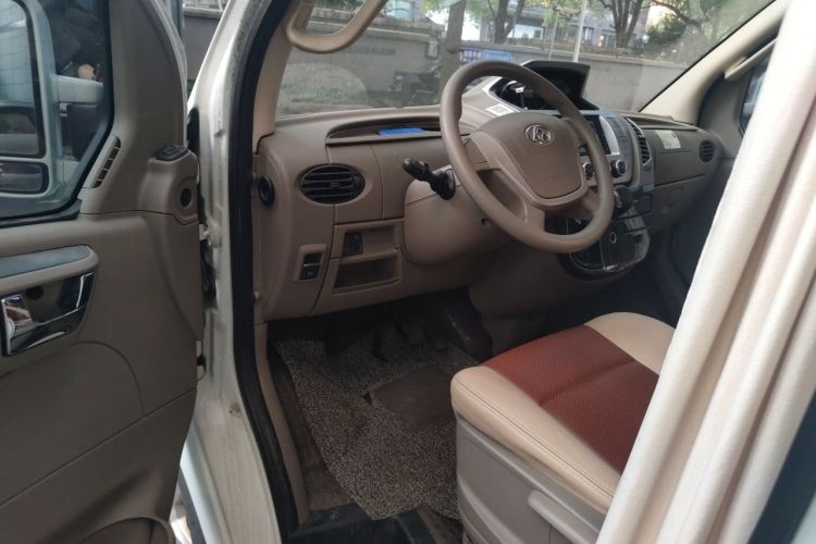 Used SAIC MAXUS V80 RV  Driver Seat