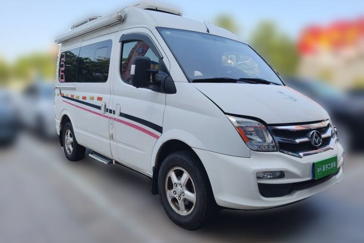 Used SAIC MAXUS V80 RV  Front Right 45 Deg