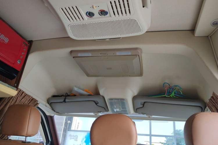 Used SAIC MAXUS V80 RV  Headliner