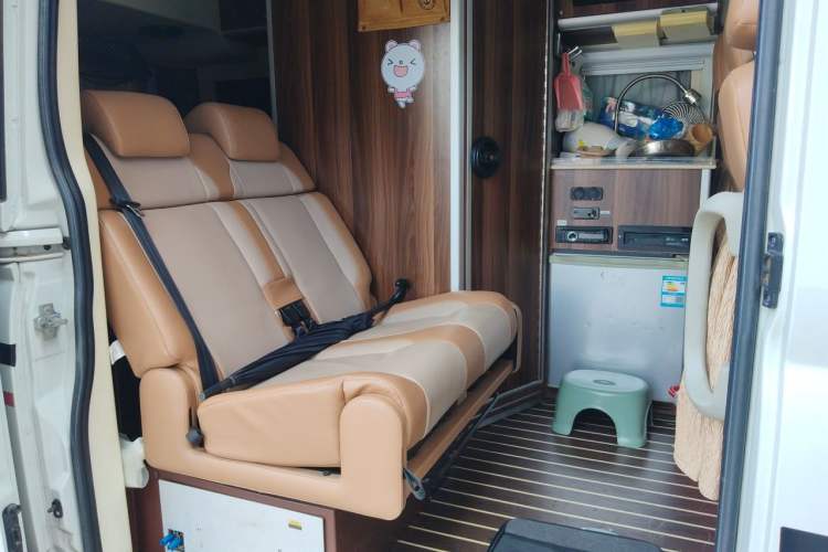 Used SAIC MAXUS V80 RV  Left Rear Seat