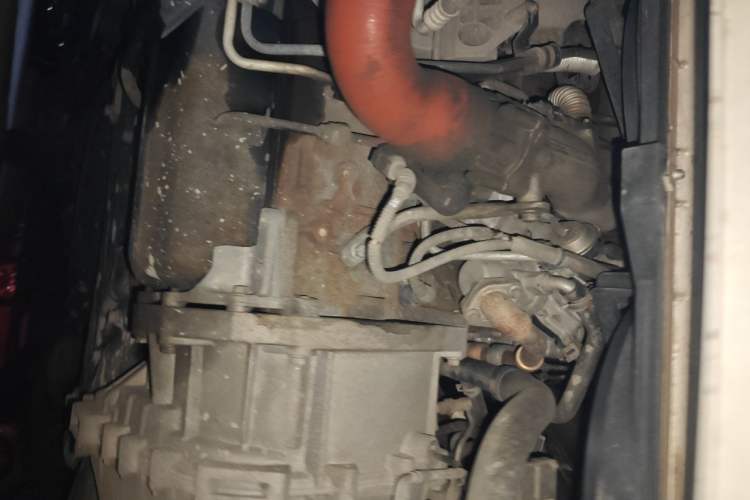 Used SAIC MAXUS V80 RV  Chassis Front