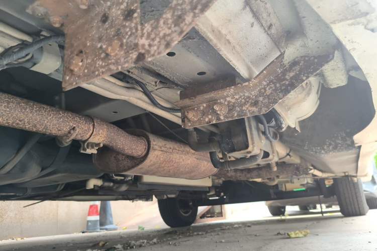 Used SAIC MAXUS V80 RV  Chassis Front Left