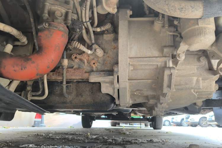 Used SAIC MAXUS V80 RV  Chassis Front