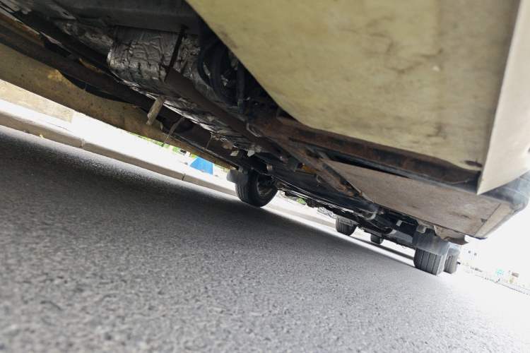 Used SAIC MAXUS V80 RV  Chassis Rear Right