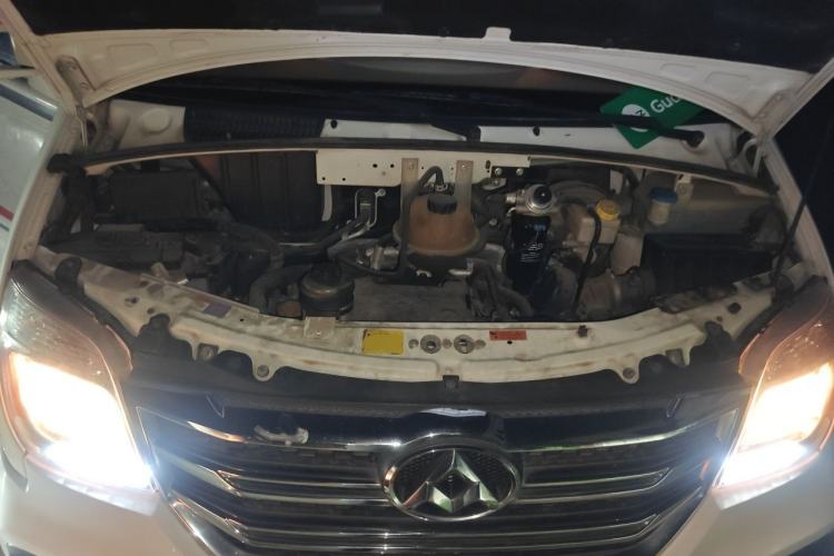 Used SAIC MAXUS V80 RV  Engine Bay